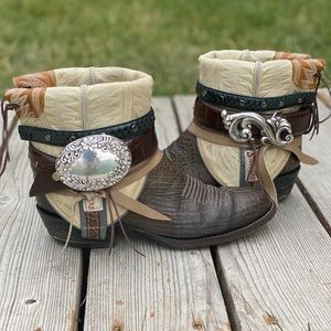 Size 8.5 Gorgeous Grayish Brown Cowboy boots